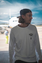 Lade das Bild in den Galerie-Viewer, Gelato Club Basic Crew Neck
