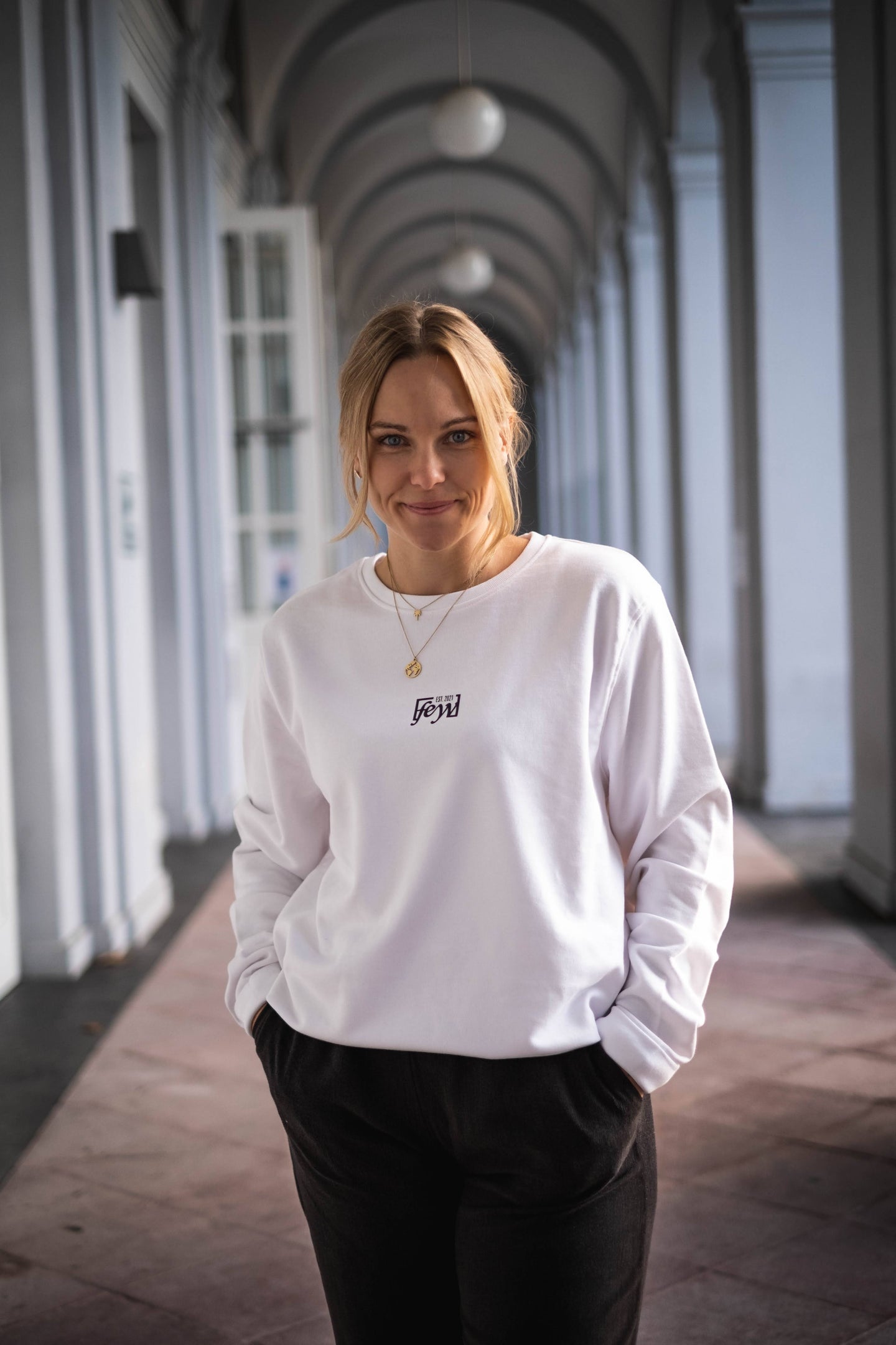 KBLNZ [feyv] Basic Crew Neck