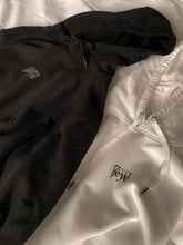 Lade das Bild in den Galerie-Viewer, KBLNZ [feyv] Basic Hoodie
